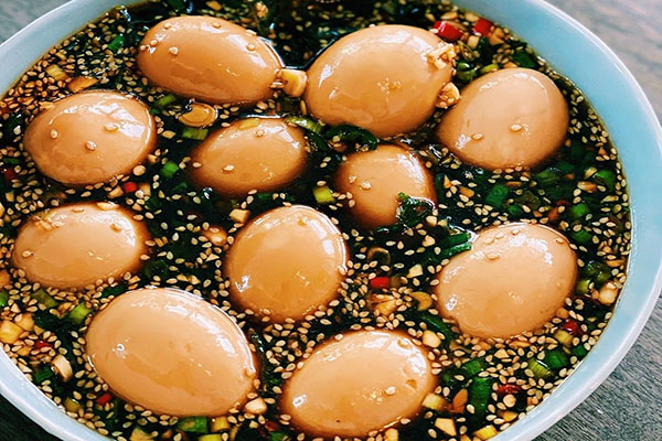 bảo quán đúng cách trứng ngâm tương