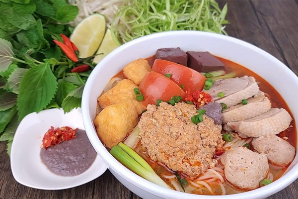 Bún riêu vịt