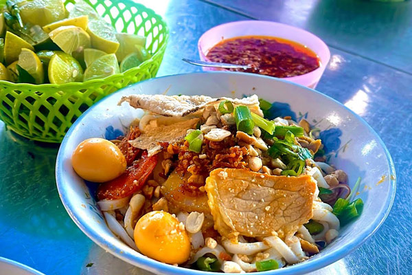 Mì Quảng Phú Chiêm