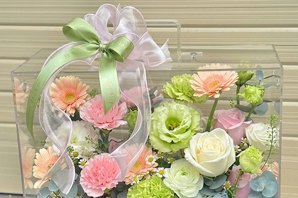 Thiết Kế Hộp Hoa Tươi Hiện Đại 03