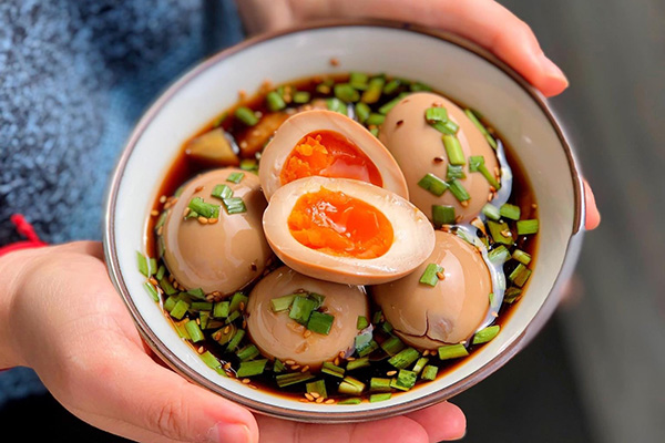 trứng ngâm tương có gì hấp dẫn