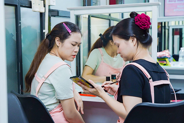 lĩnh vực chăm sóc sắc đẹp cho nữ