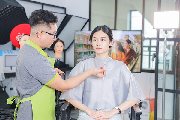 cách trang điểm tự nhiên hàng ngày