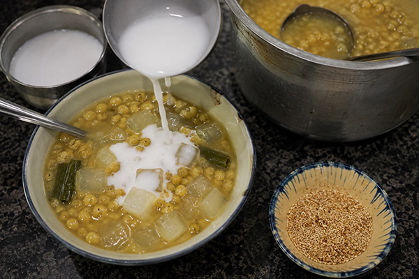 thêm nước cốt dừa
